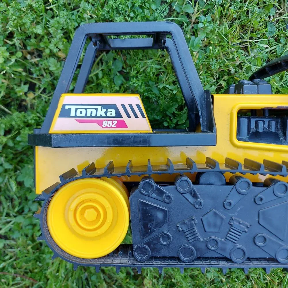 Tonka Hasbro Bulldozer Yellow 952 Steel Plastic Retro Collectible Toy Truck